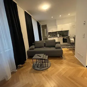 Appartement 1st La Opera Suites